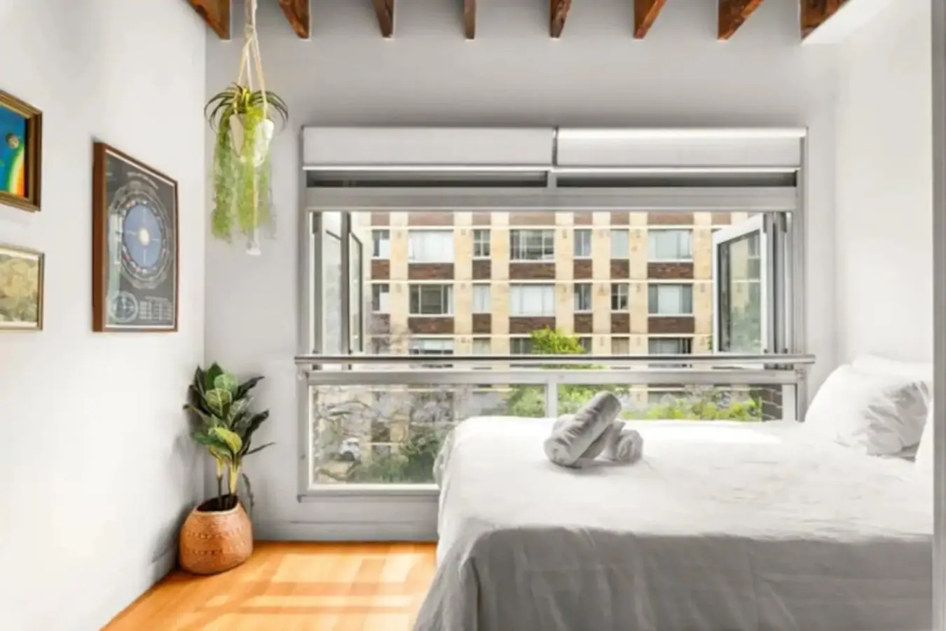 Converted Warehouse Industrial Chic Darlinghurst 8