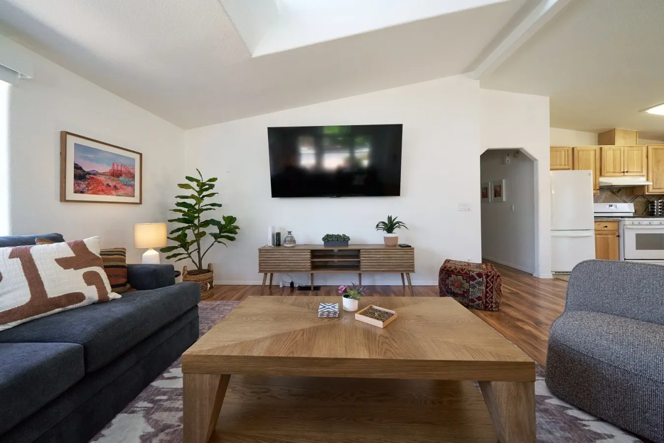 Hot Tub, Game Room, Coffee Bar, Fire Pit, Pancakes 10