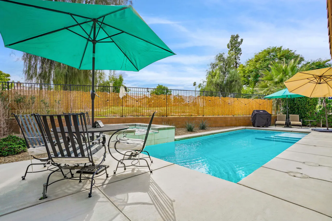 Sunset Oasis: Indio, CA 12