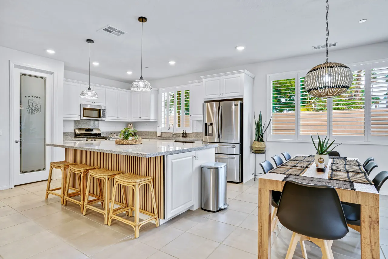 Sunset Oasis: Indio, CA 13