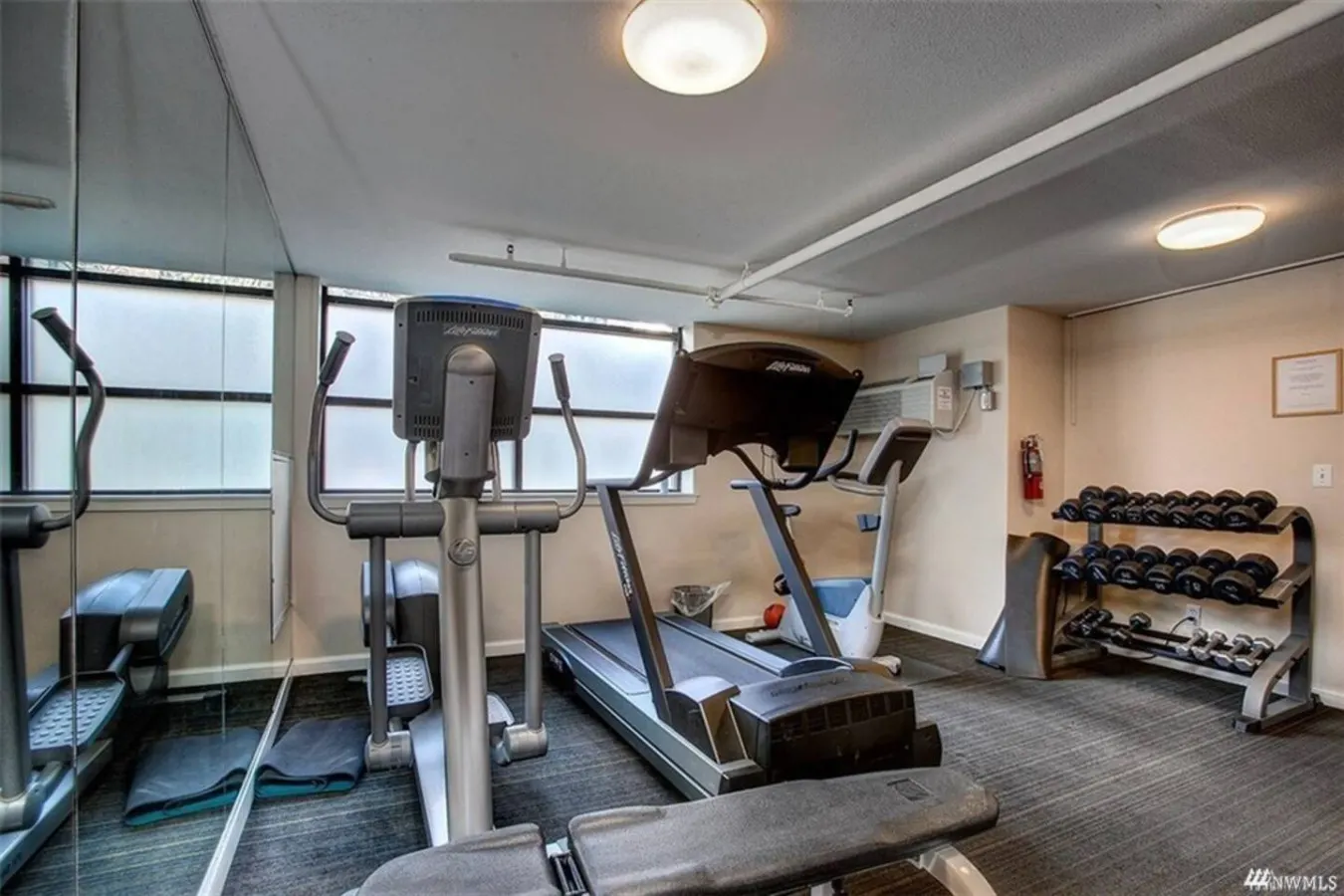 Gym&Rooftop Access! Downtown Loft Balcony+Parking — photo 4