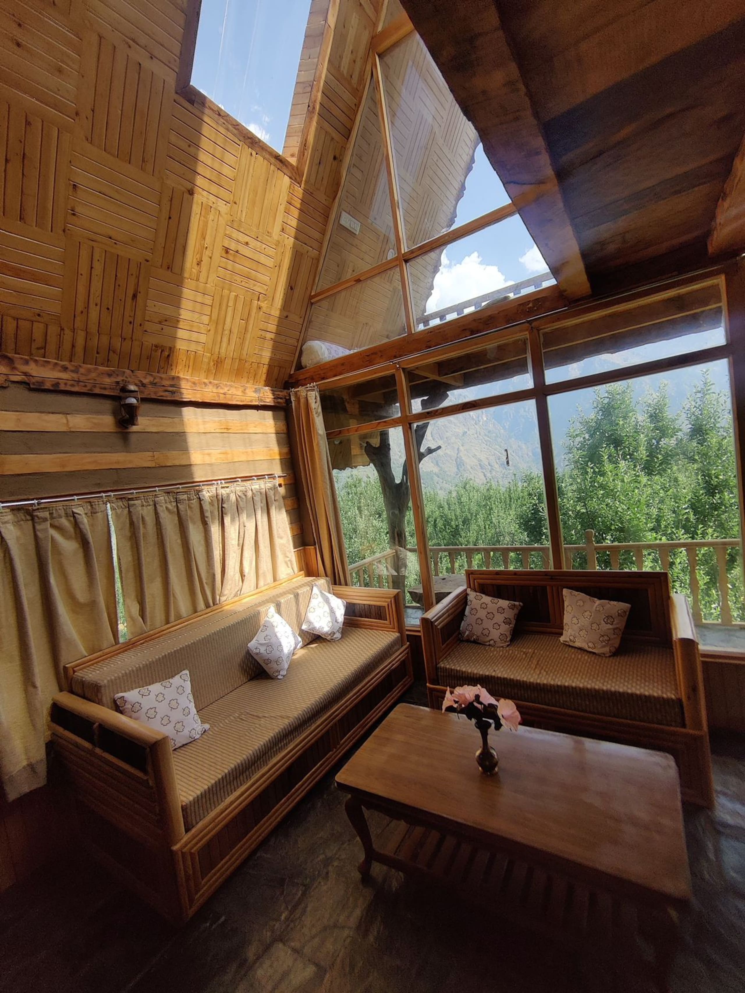 Offbeat trails, one hut, endless peace. 11
