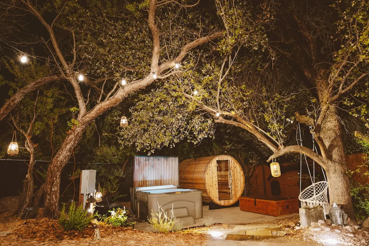 Love at Tiny Camp Resort Cottonwood 13
