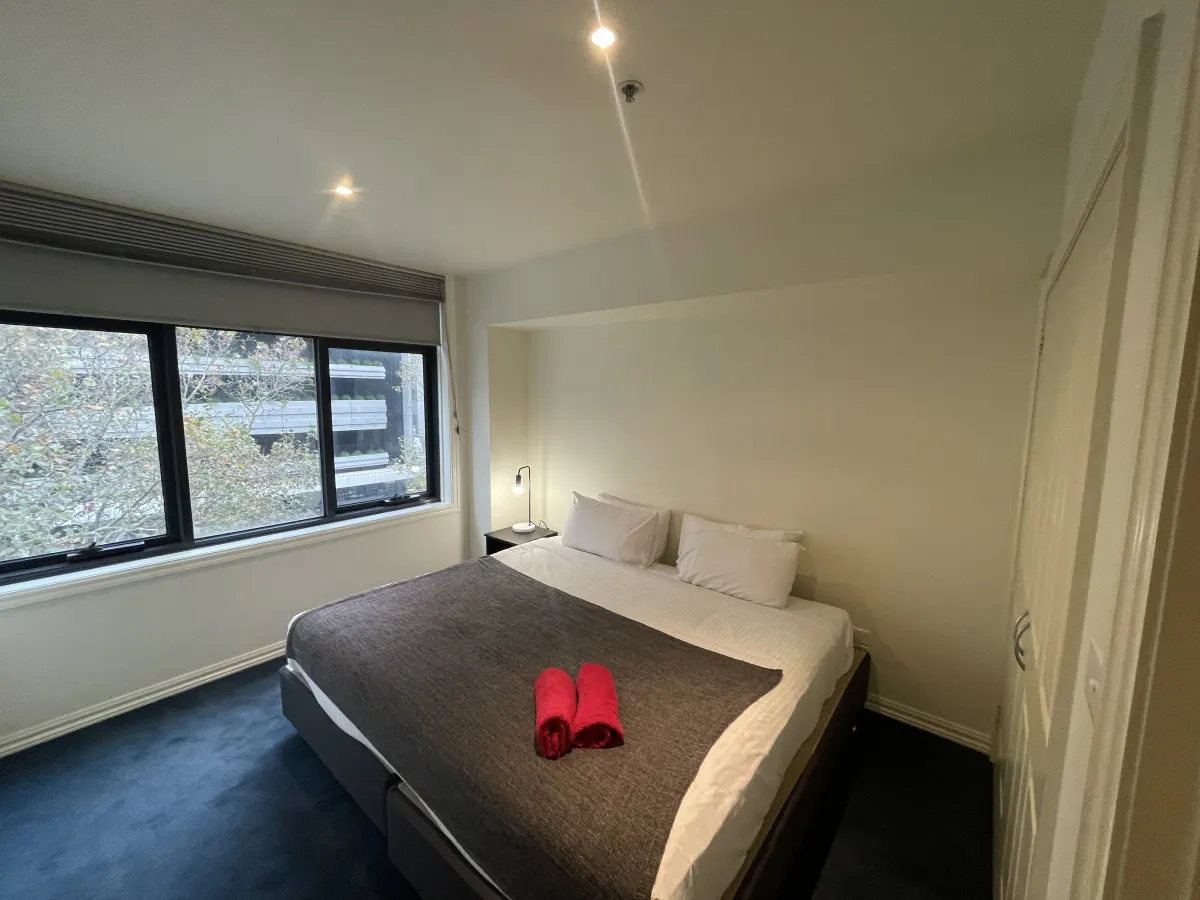 Readyset Apartments on King - 3 bedroom apartment-B8 11