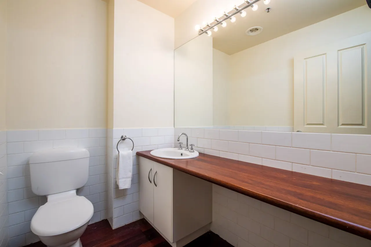 Readyset Apartments on King - 3 bedroom apartment-B8 17