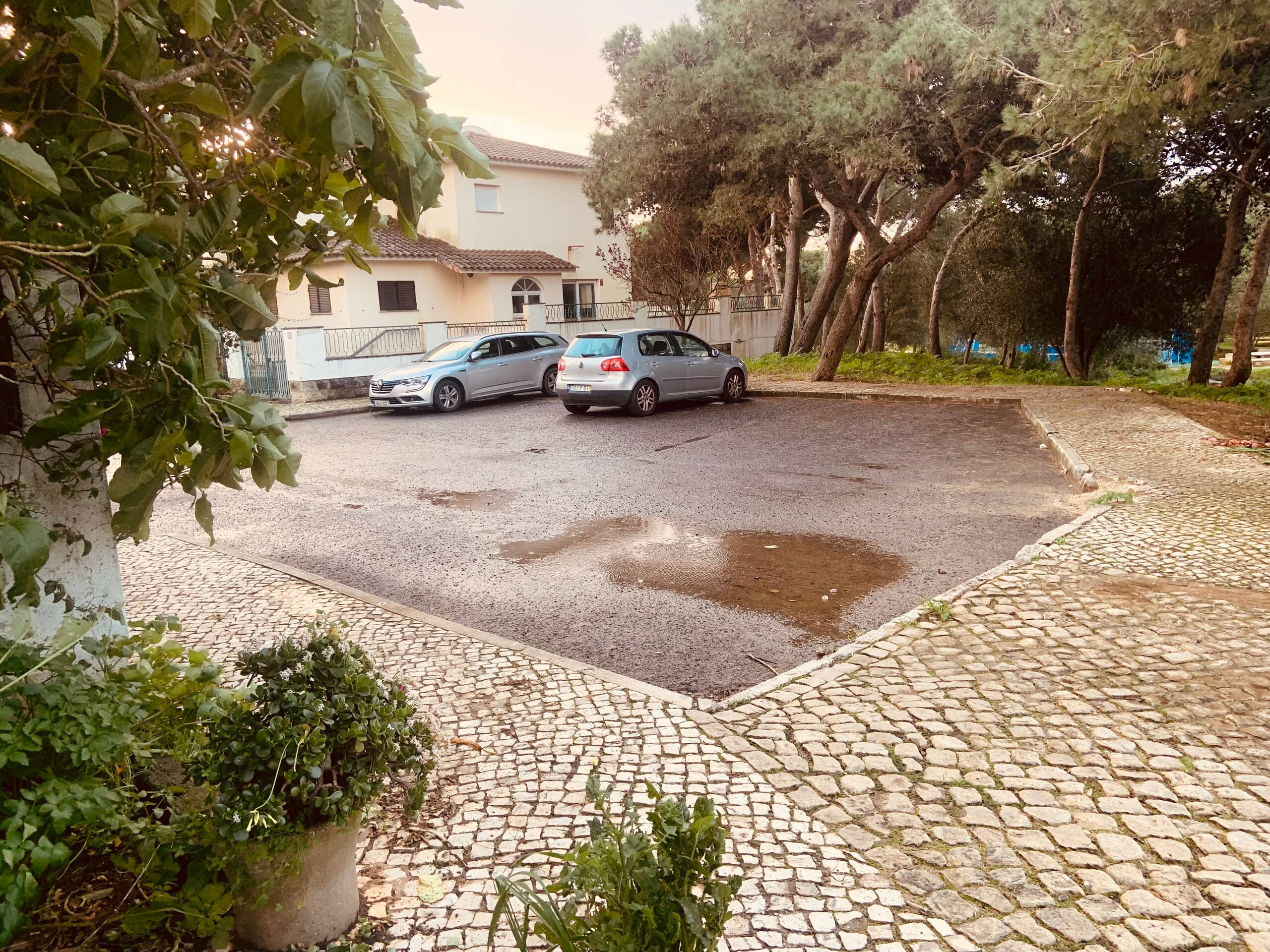 HOUSES WITH ROOM\nCasa D'Aldeia Debaixo (House Under the Village) 37