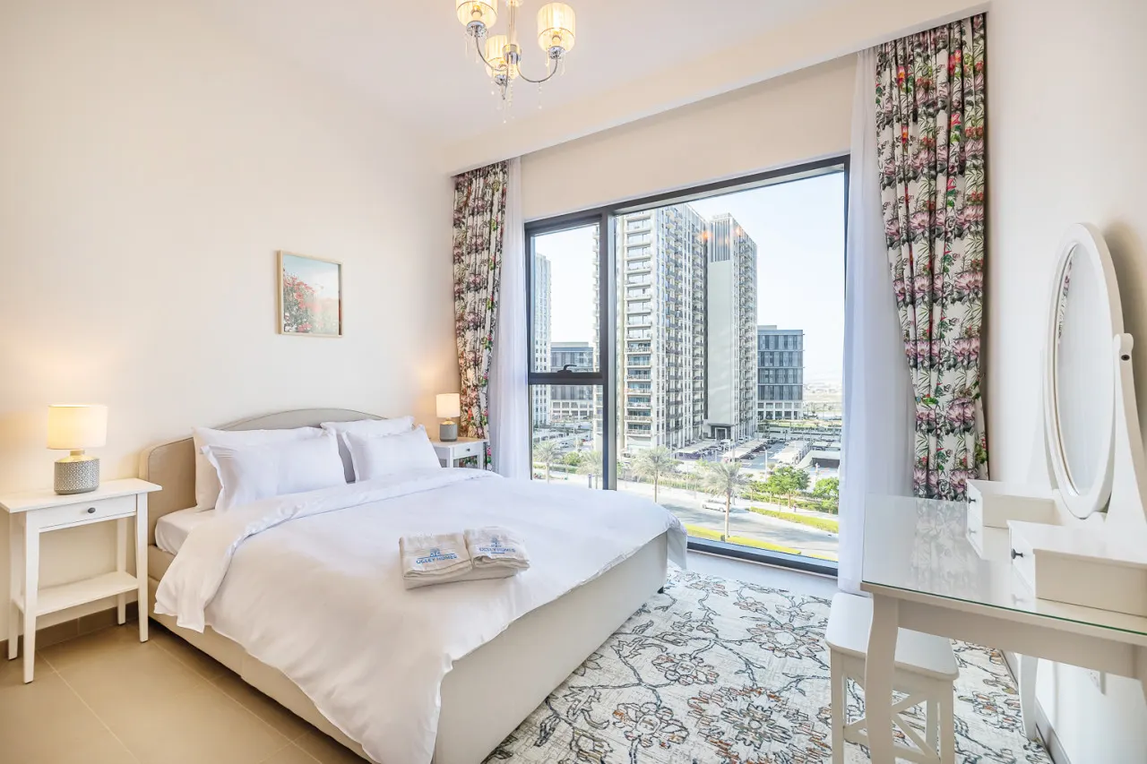 Stylish Home in Executive Residences — photo 2
