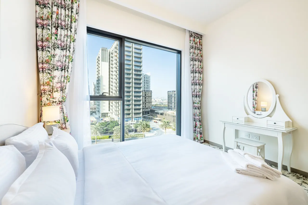 Stylish Home in Executive Residences 11