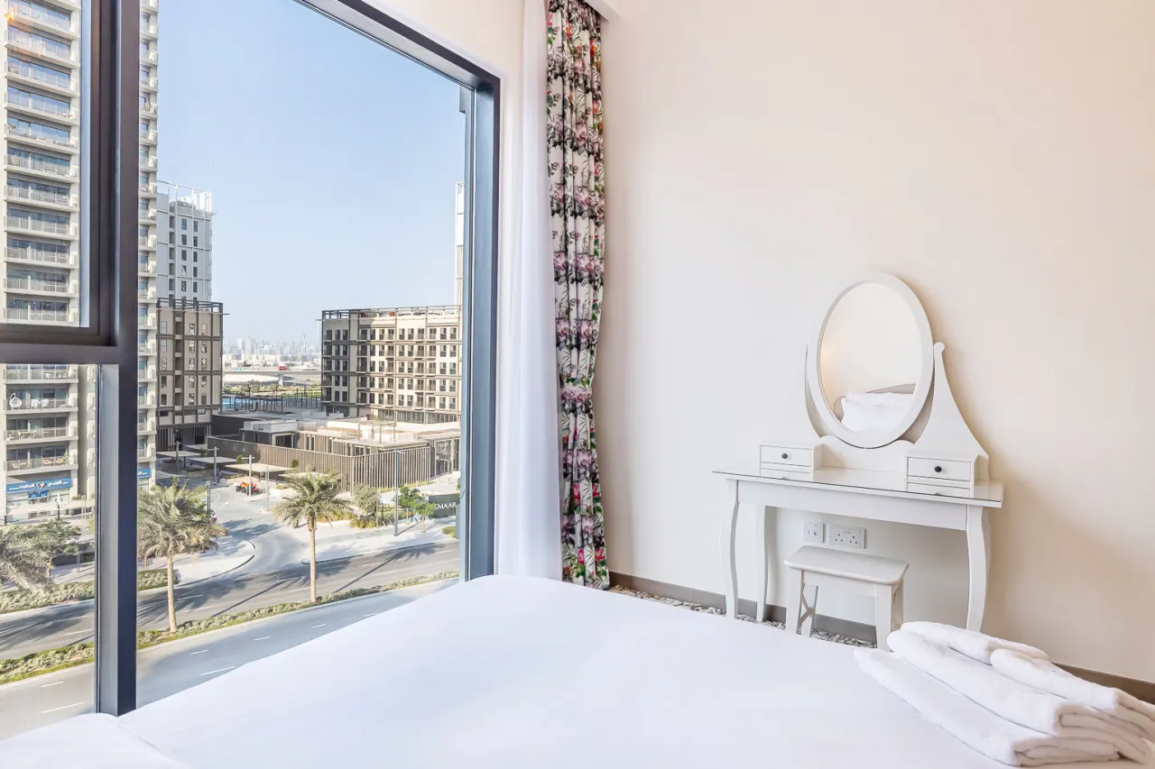 Stylish Home in Executive Residences 14