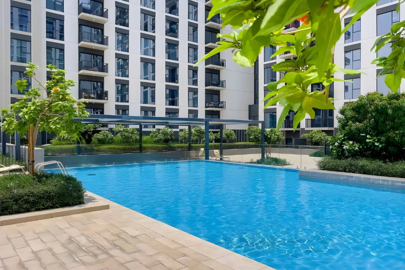 Stylish Home in Executive Residences — photo 5