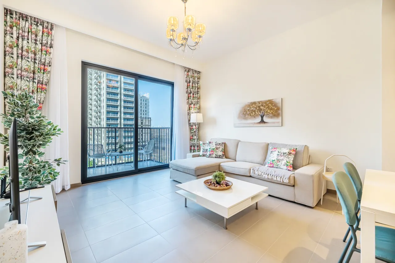 Stylish Home in Executive Residences 6