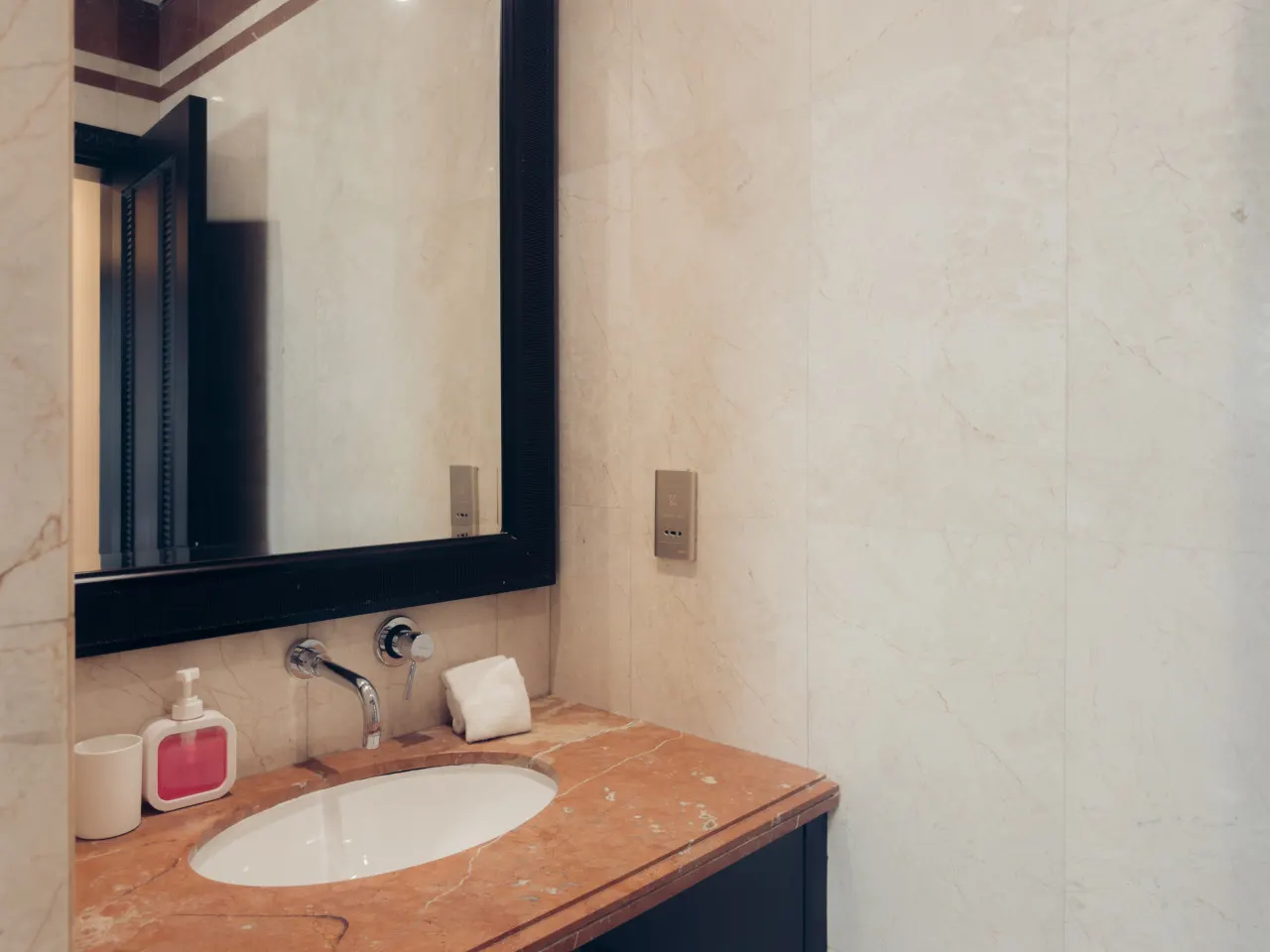 Anchor Point Suite in FullMoon Villa - SunsetBeach 16