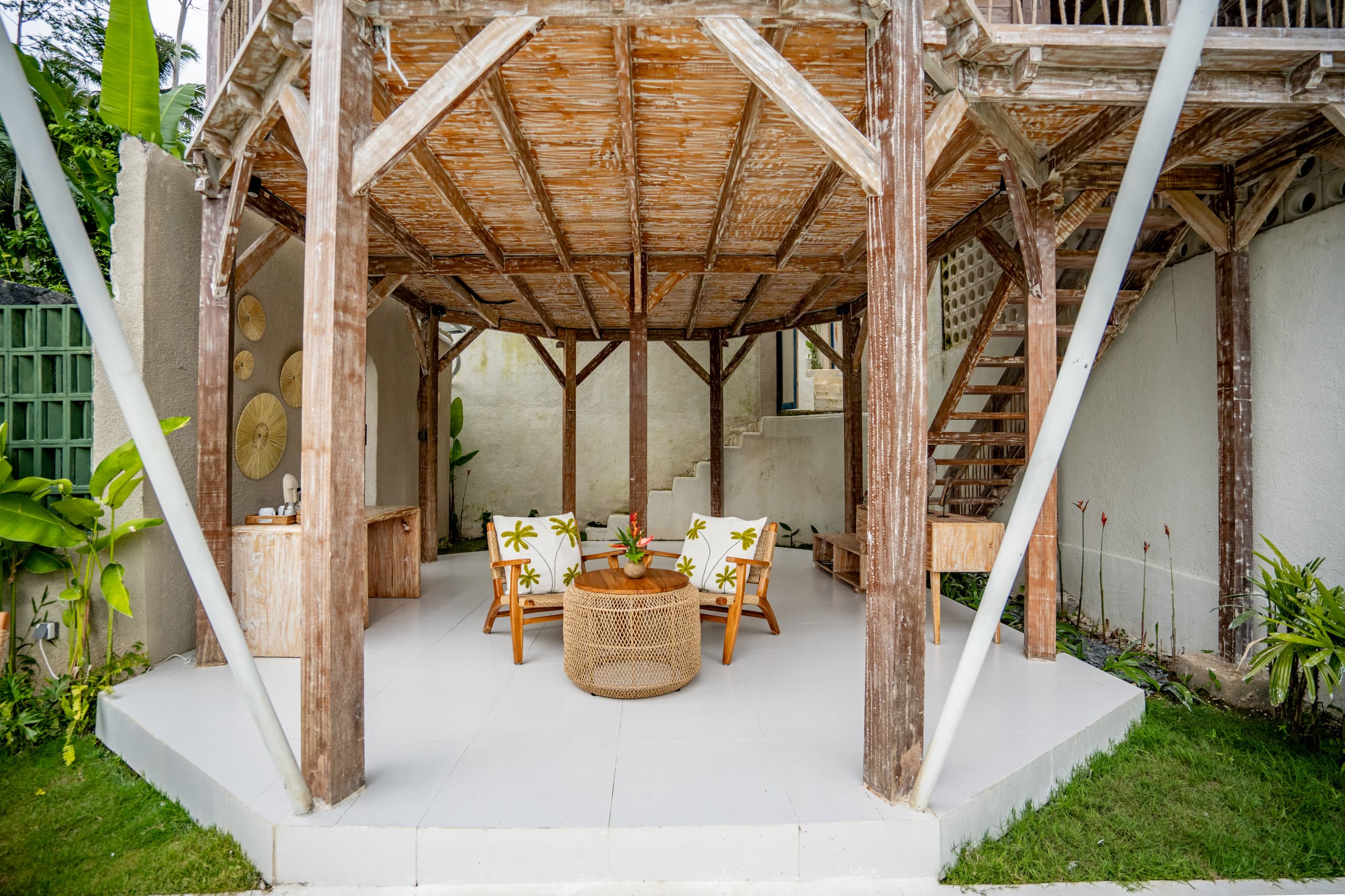 Wooden Villa with Infinity Pool and Jungle View #2 12