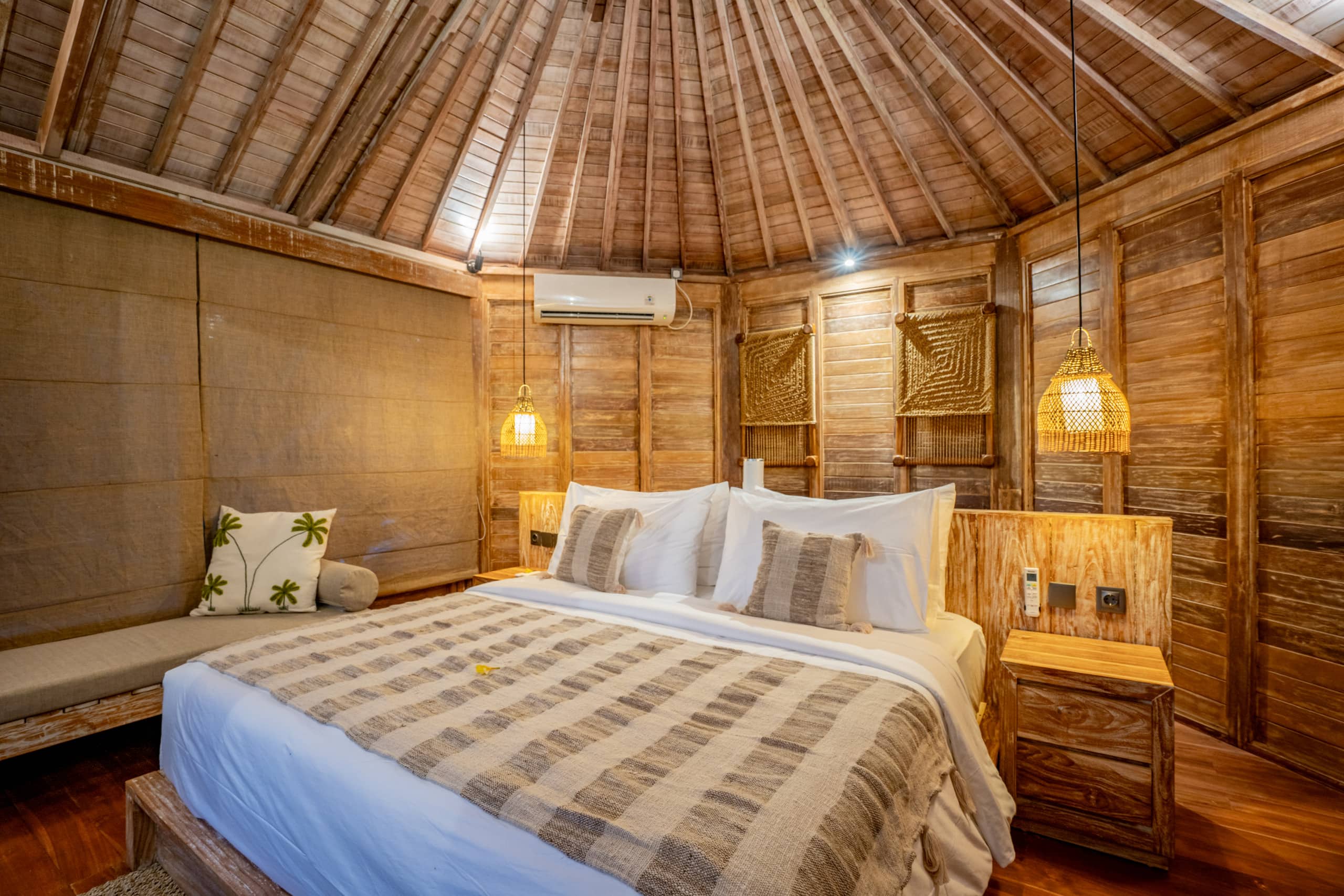 Wooden Villa with Infinity Pool and Jungle View #2 28
