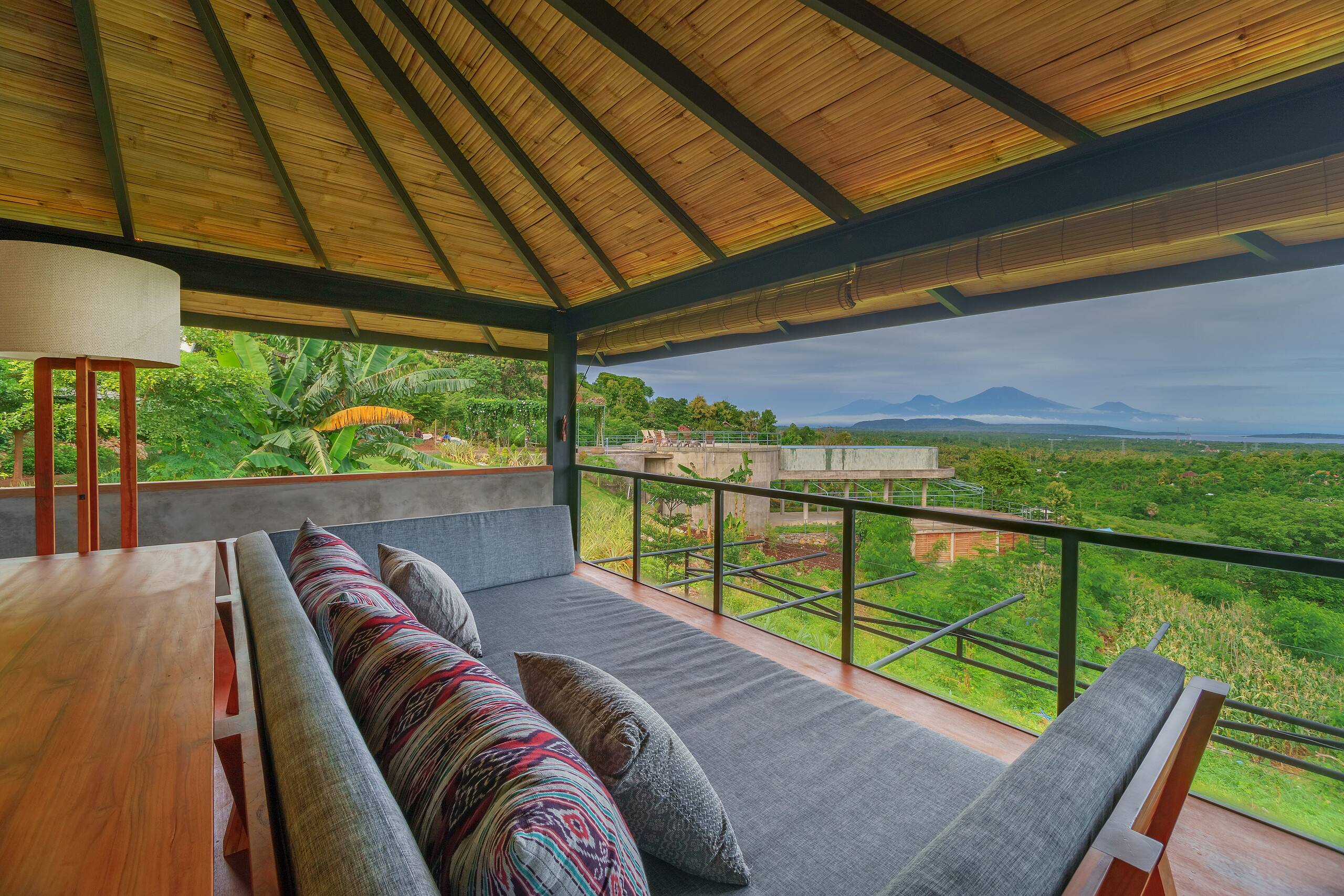 Villa Baja Barat
