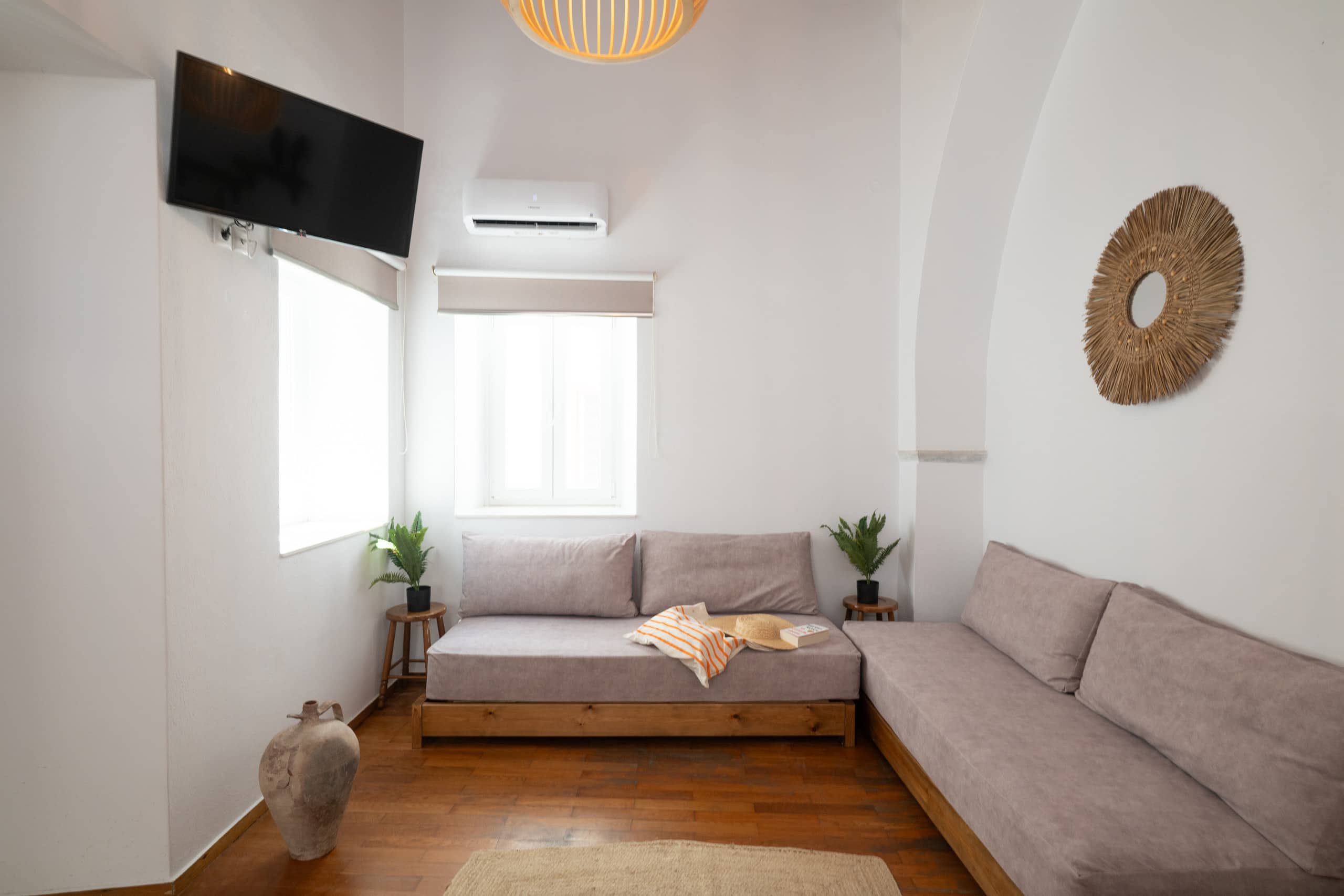 Queen three bedroom Suite 11