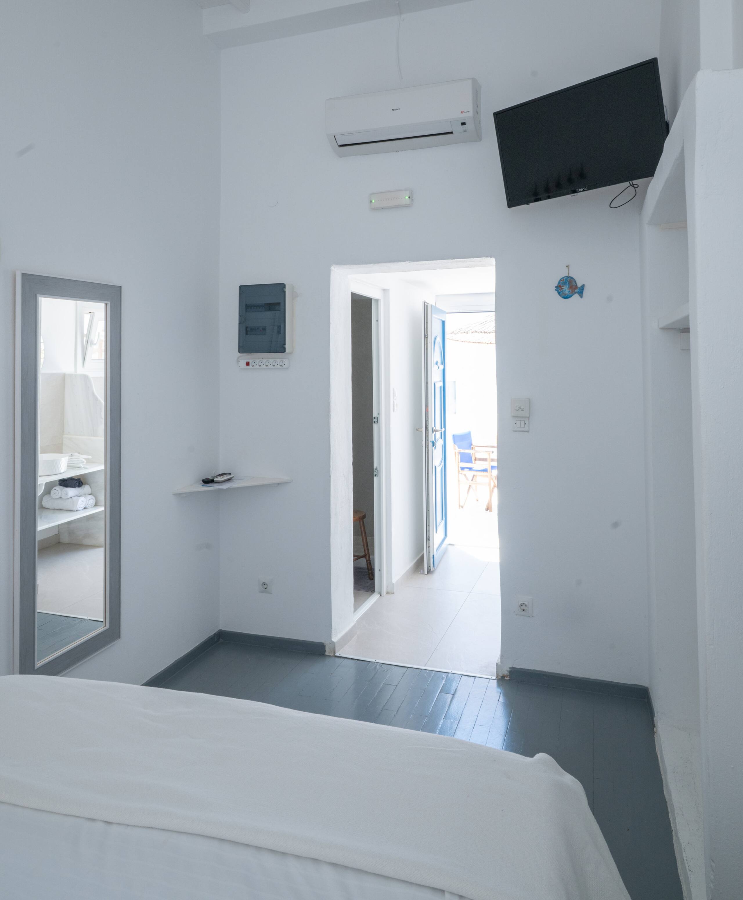 Queen three bedroom Suite 25