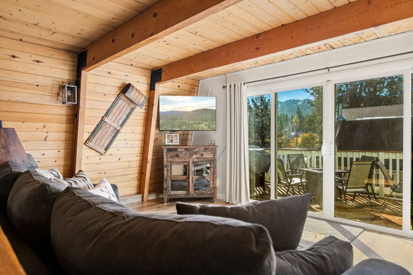 High Score Hideaway - Views of Bear MTN, Hot Tub 11