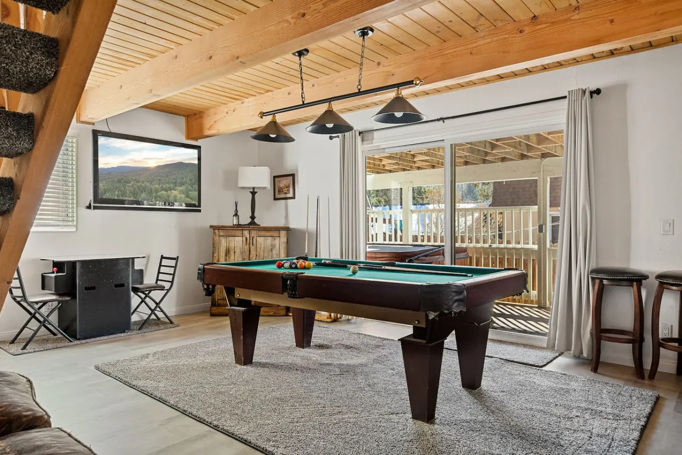High Score Hideaway - Views of Bear MTN, Hot Tub 4