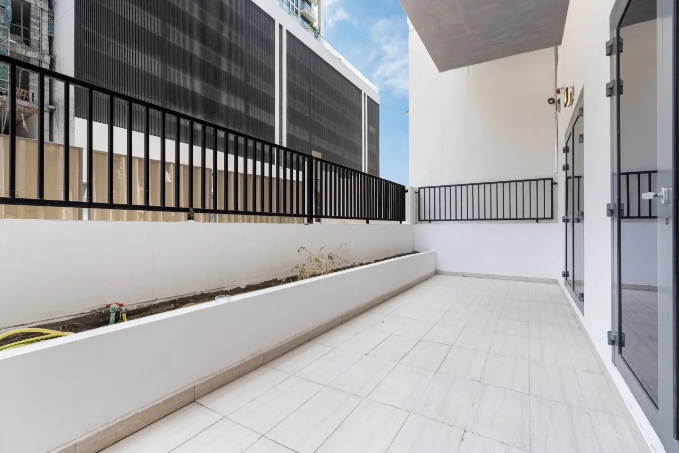 Bright and Spacious Home in JVC 17