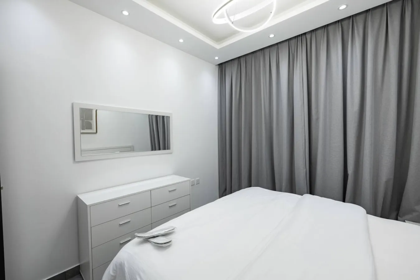 Dubai Marina - 1 BHK Elegant & Modern Apartment 10
