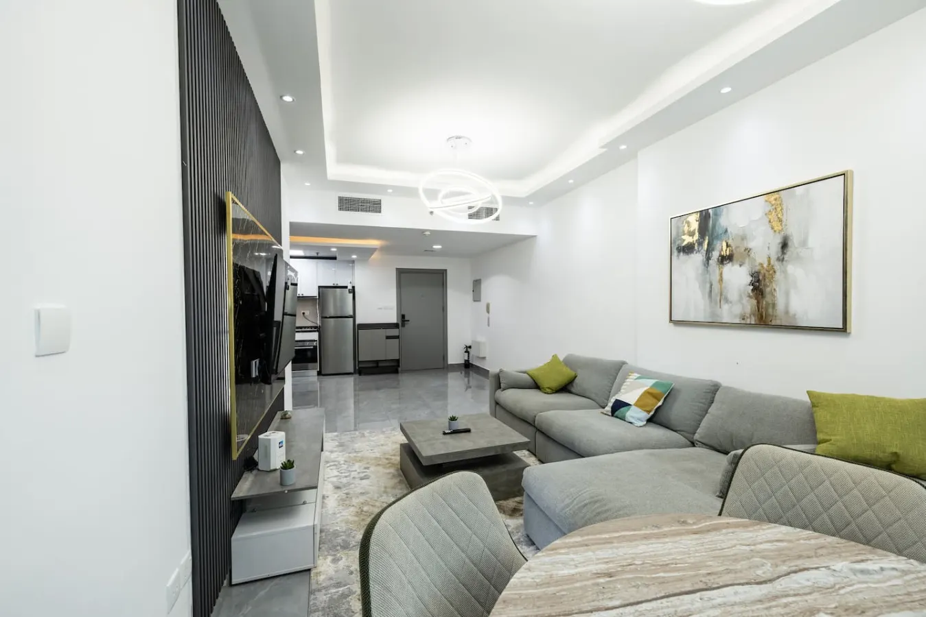 Dubai Marina - 1 BHK Elegant & Modern Apartment 13