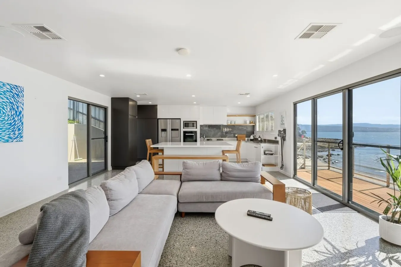 Beachfront Escape + Hot Tub 8