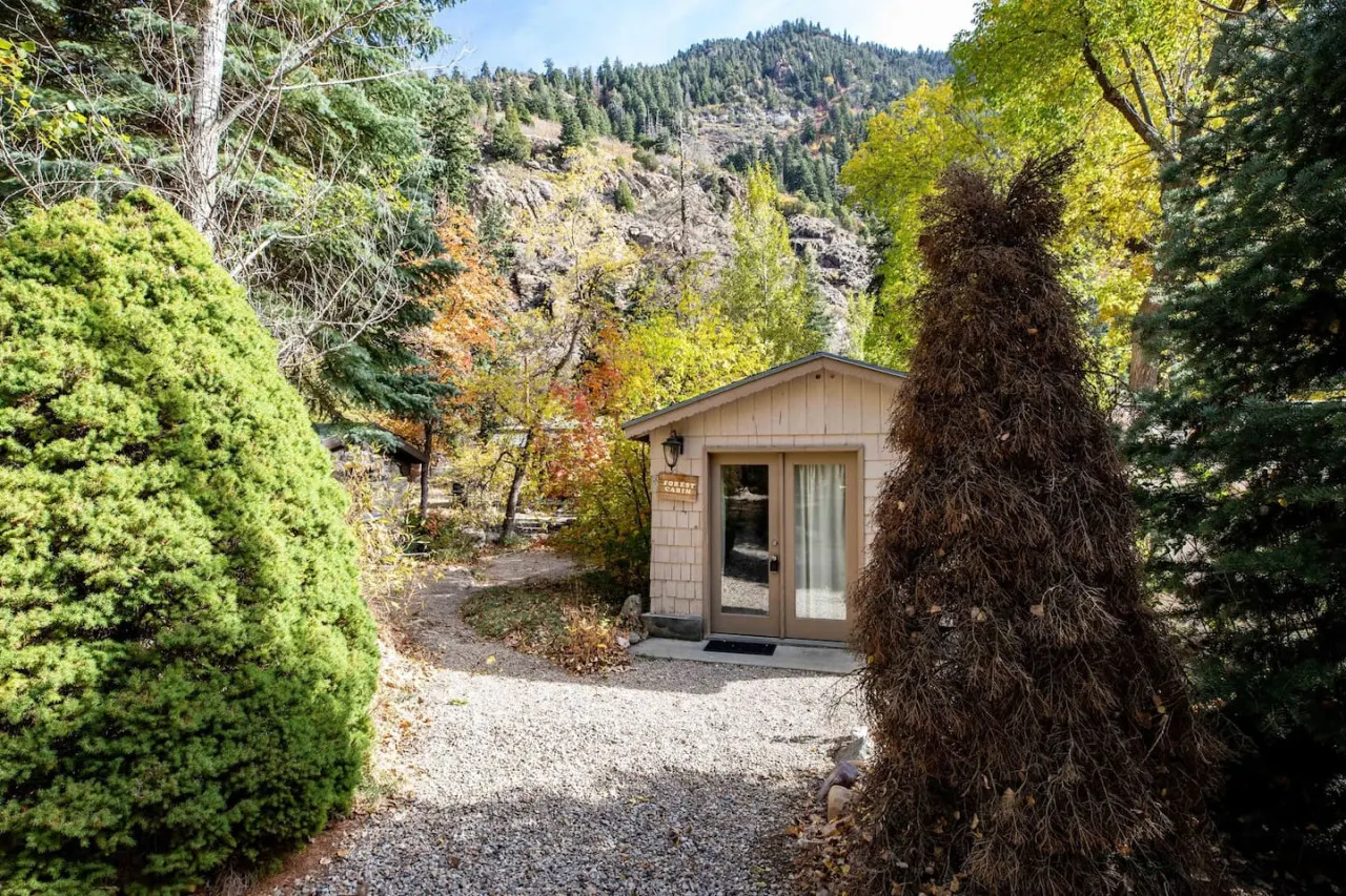 Adorable Studio Cabin on Big Cottonwood River — photo 2