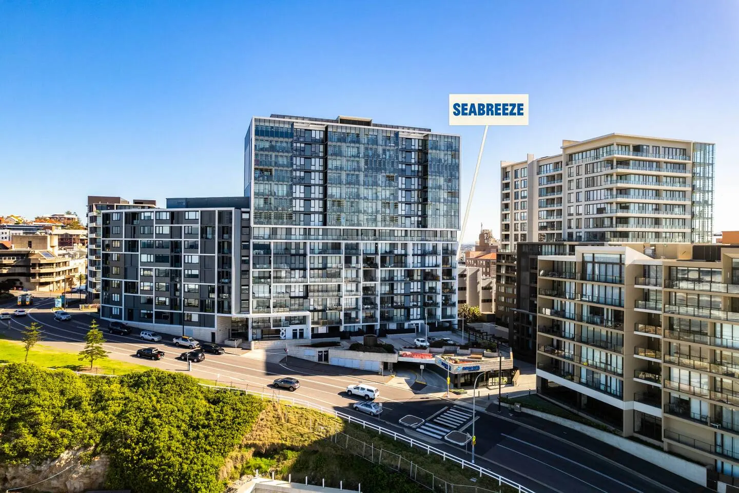 Seabreeze - Beachfront - Parking - Views 12