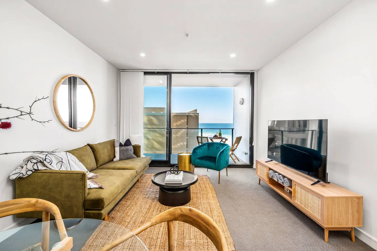 Seabreeze - Beachfront - Parking - Views 16