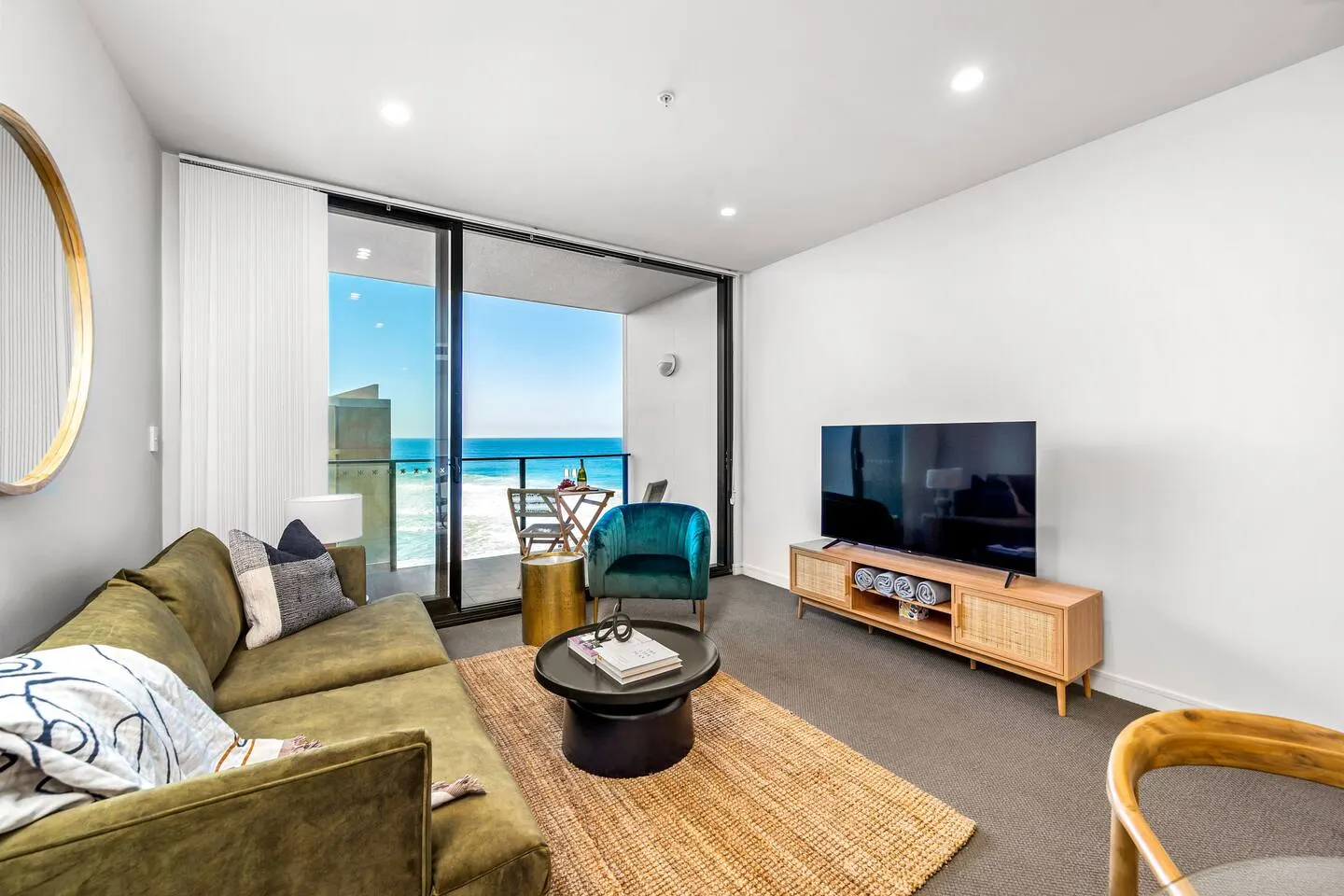 Seabreeze - Beachfront - Parking - Views 20