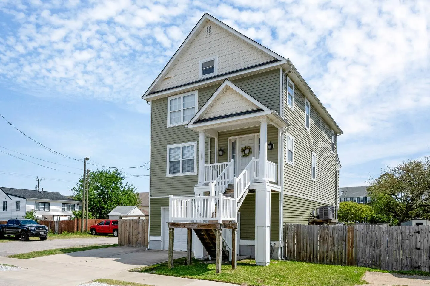 Ocean View 5BR Home • Dogs Welcome + 30+ Nights
