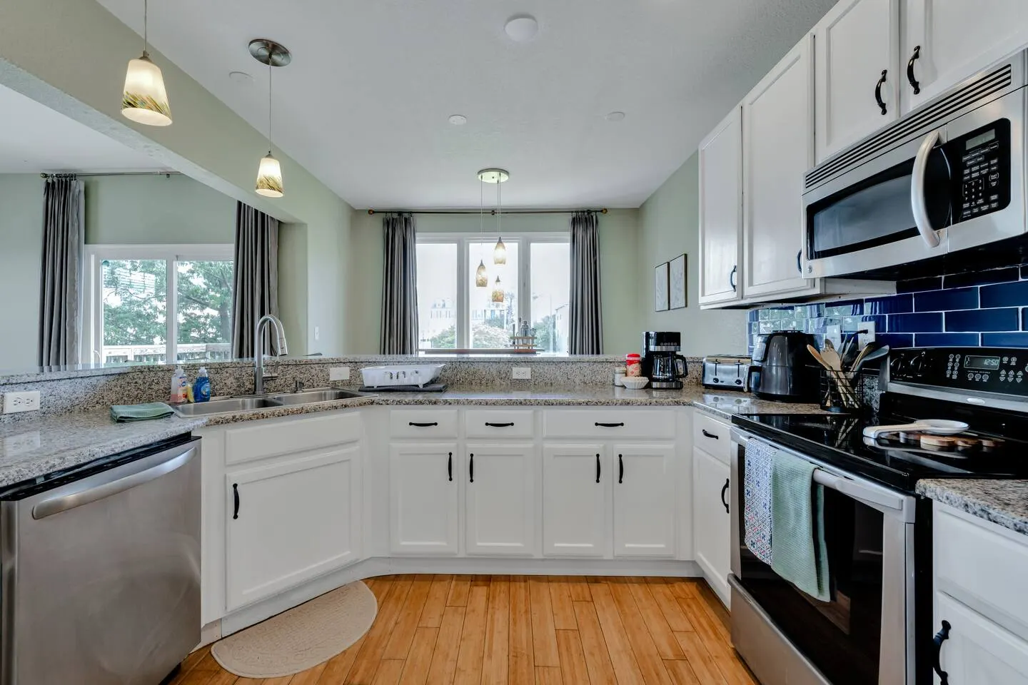 Ocean View 5BR Home Dogs Welcome + 30+ Nights 9