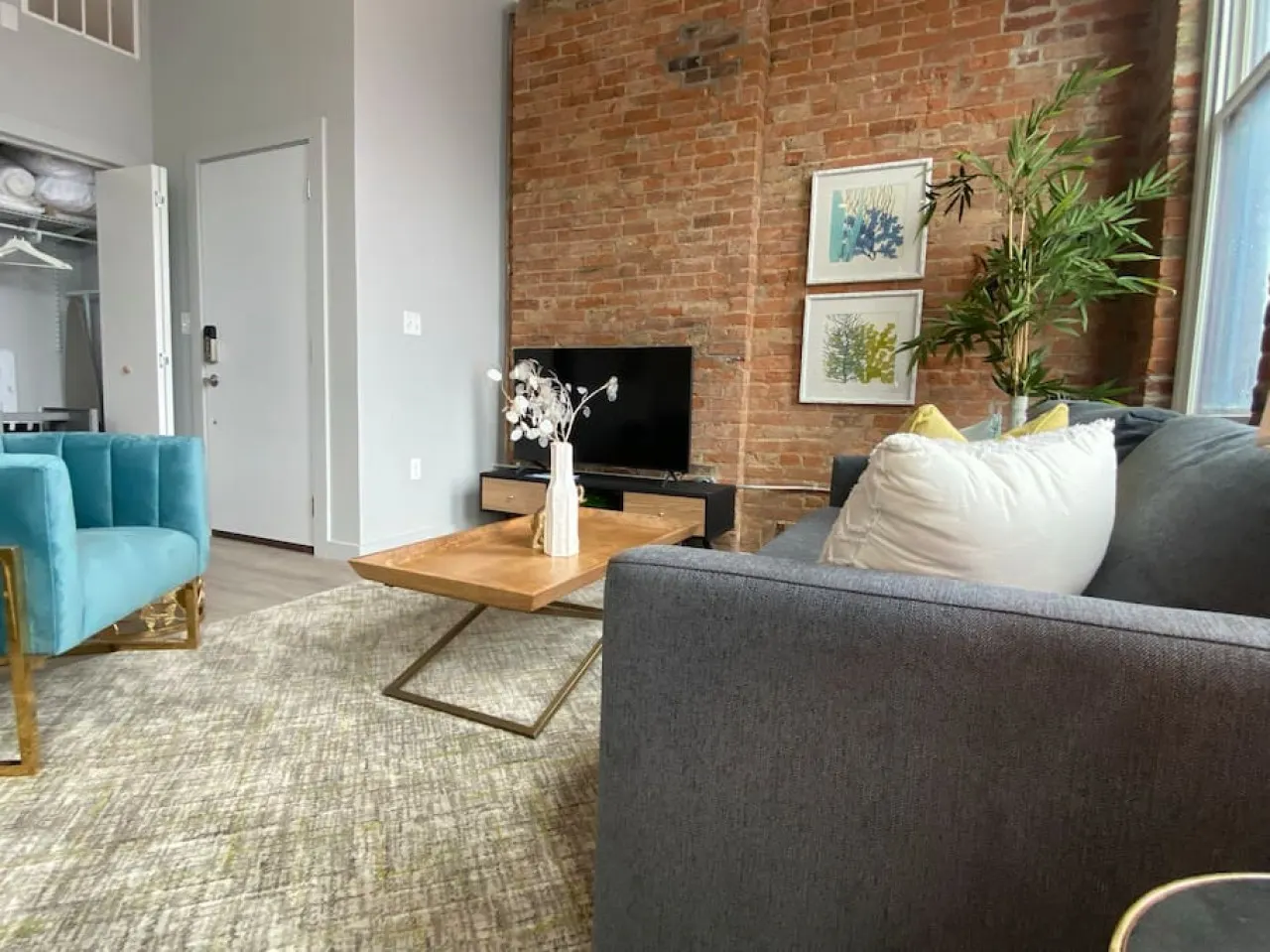 Swizzle: Explore OTR/Downtown from Rhinegeist 13