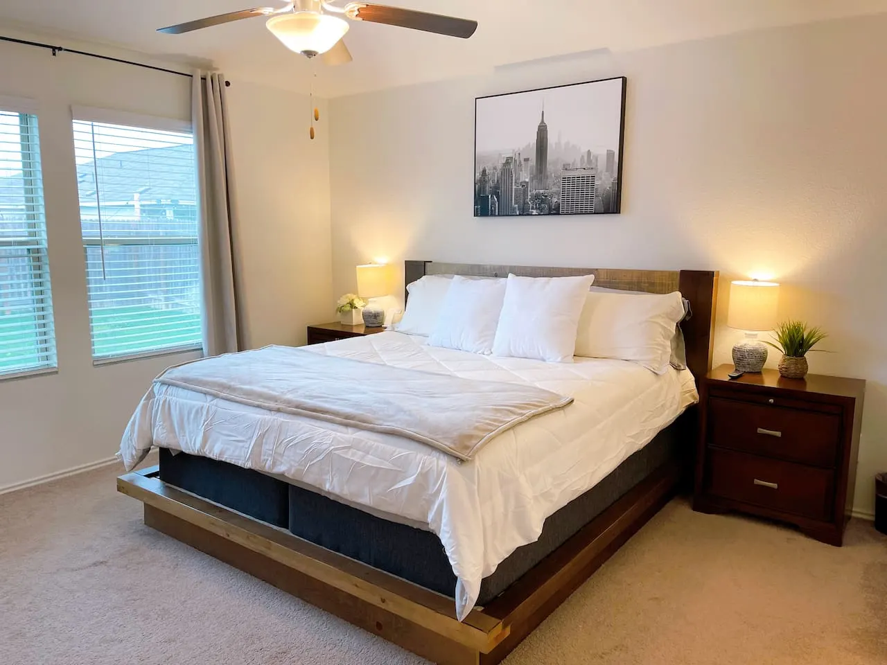 The Country Gem, Austin/Kyle, King BR 12PPL 7