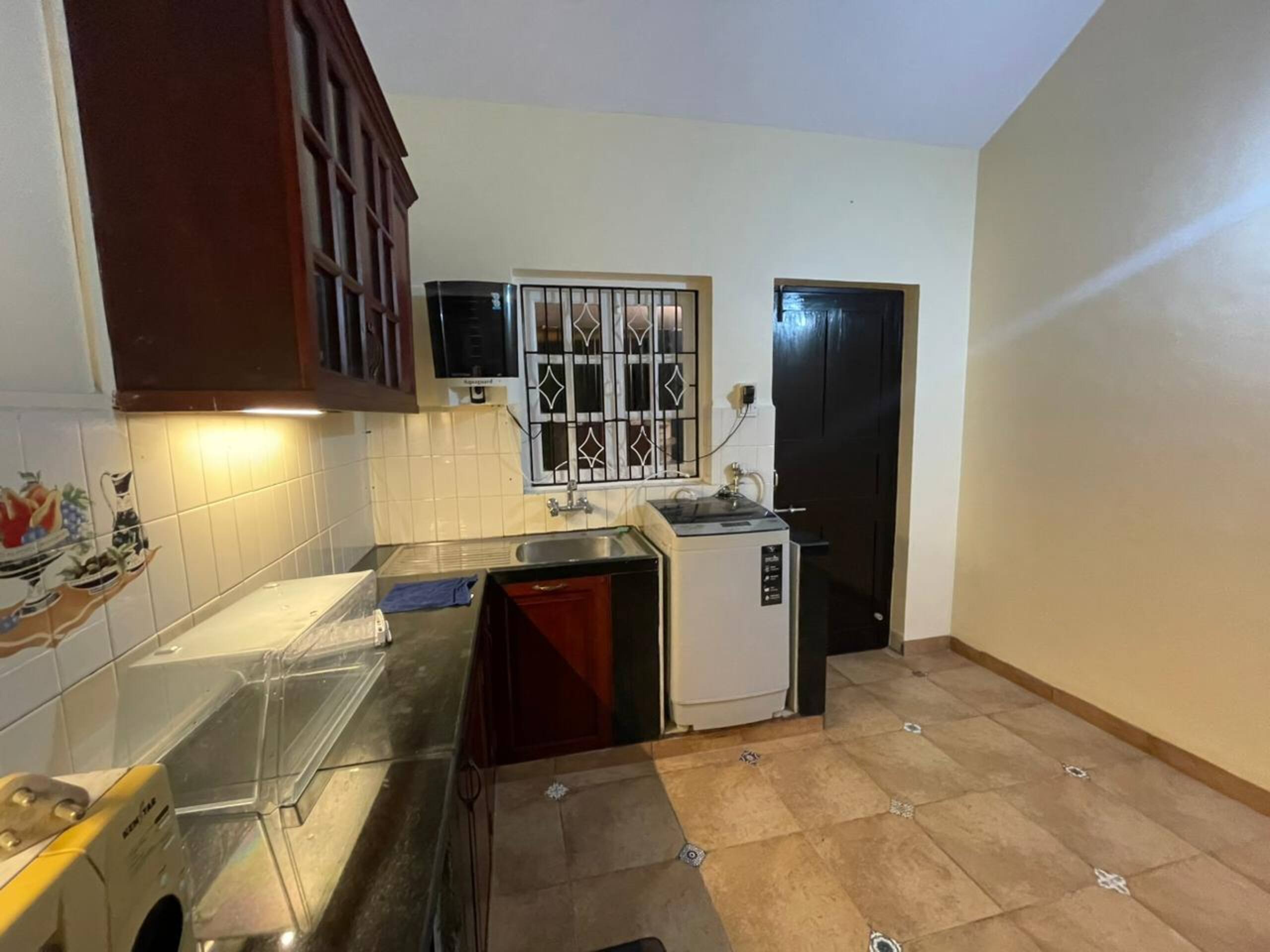 Coastal Paradise~ 3BHK w/Bbq, 3 mins from Beach 18