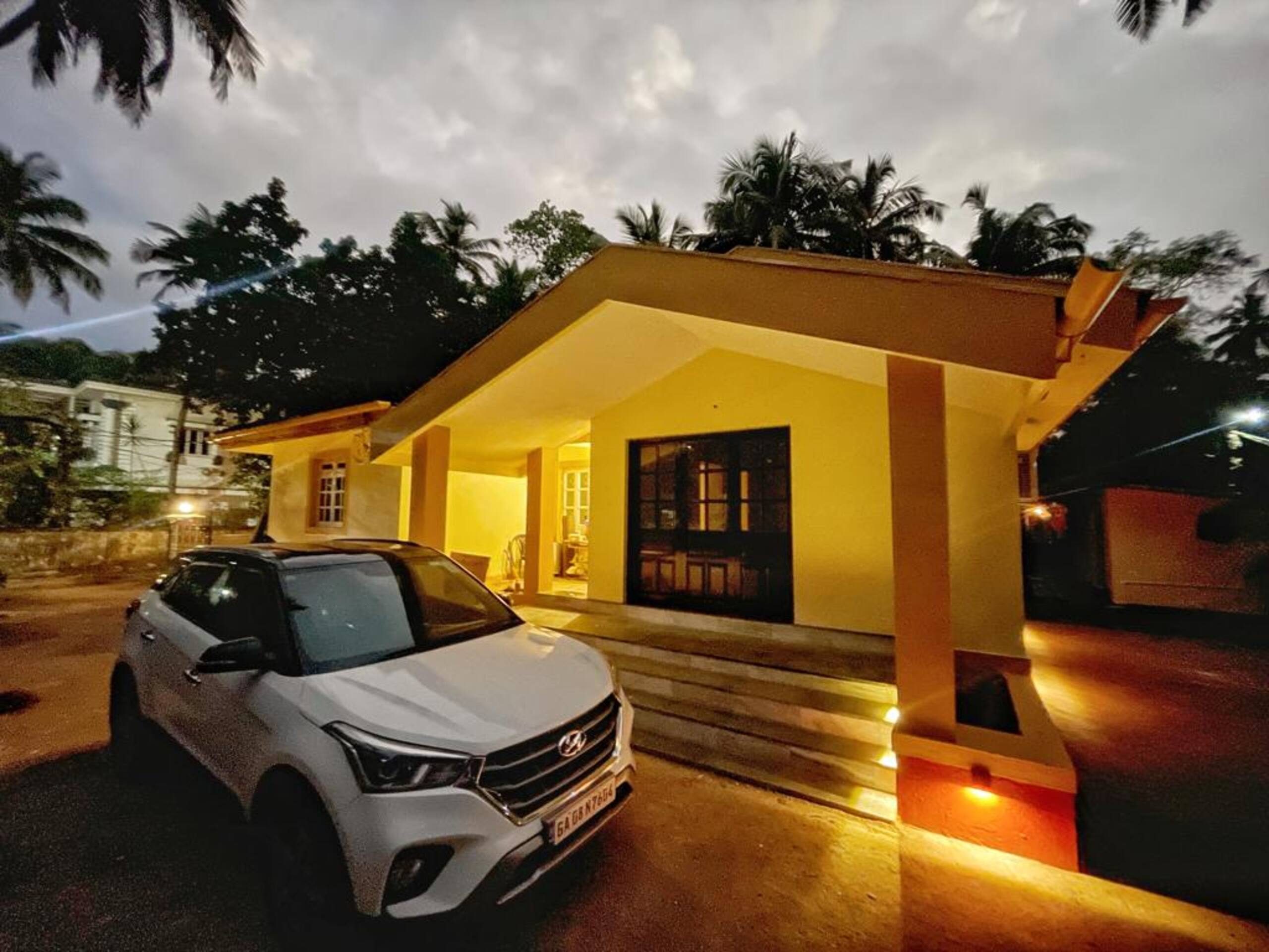 Coastal Paradise~ 3BHK w/Bbq, 3 mins from Beach 2