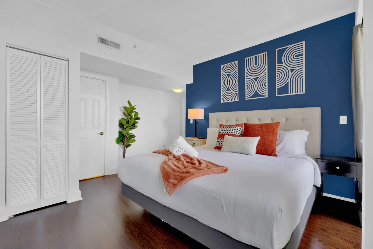 SF Ocean View 2BD/2Bth @ Hotel IN Coconut Grove 8