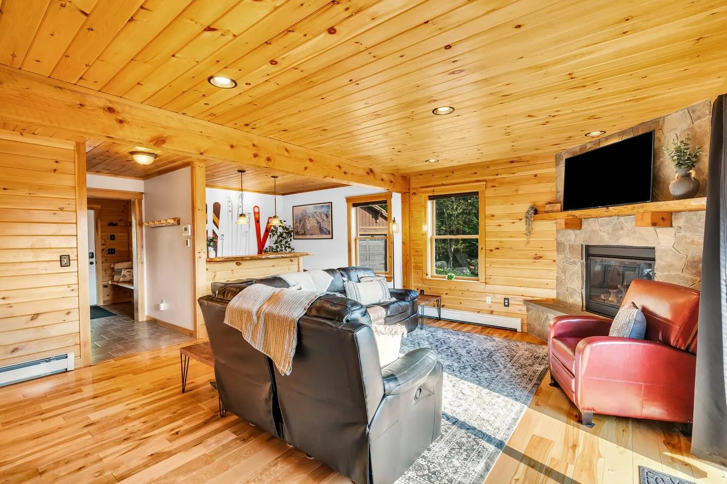Mountain View Chalet with Hot Tub and Game Room 9