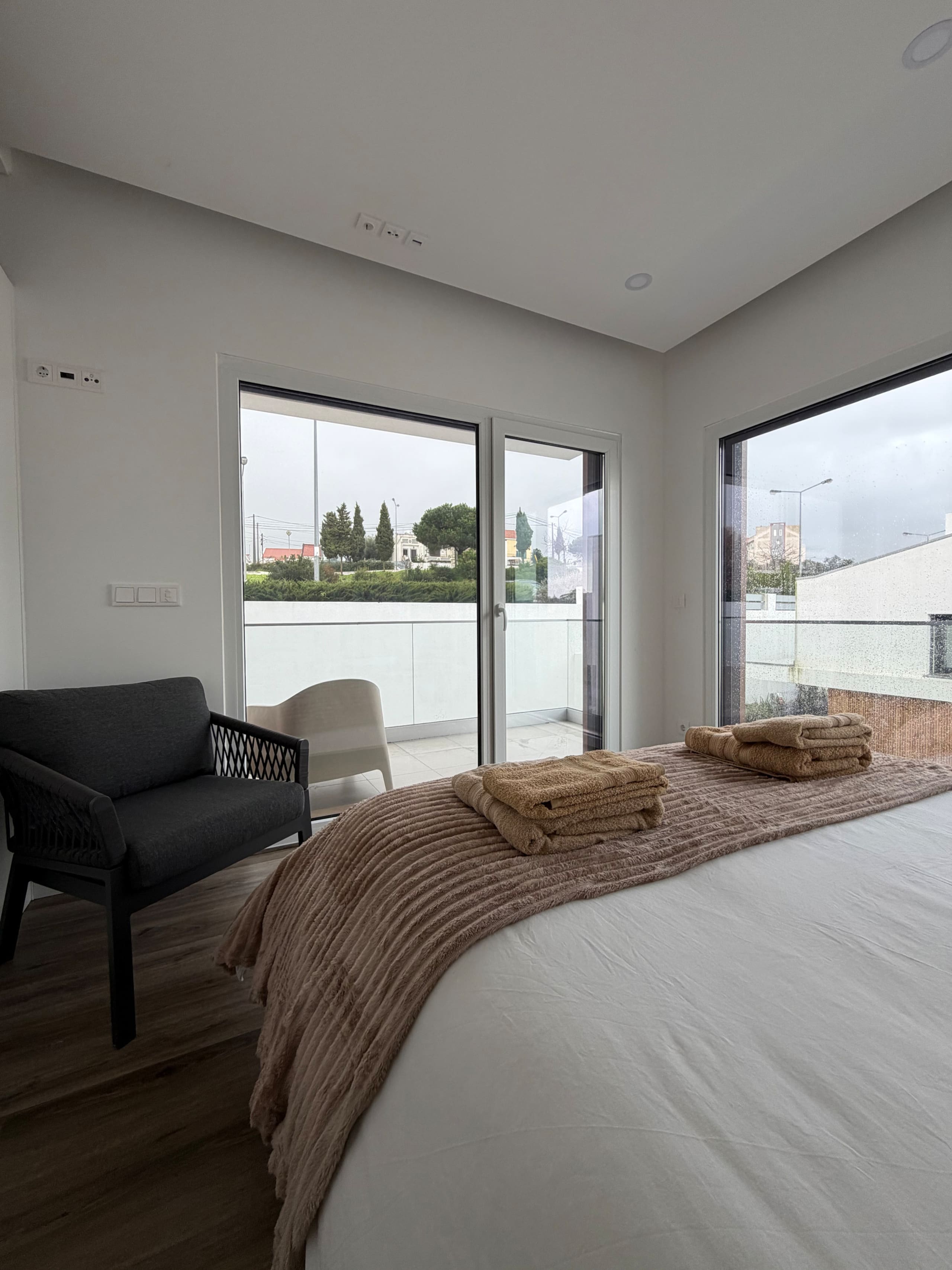Almada Private Pool Villa 24