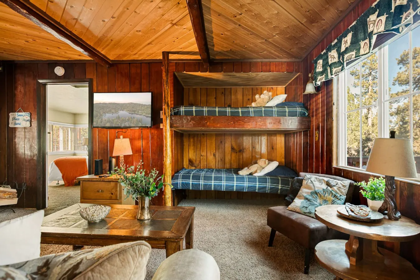 Snuggle Down Cottage, near Village w Mtn Views 14