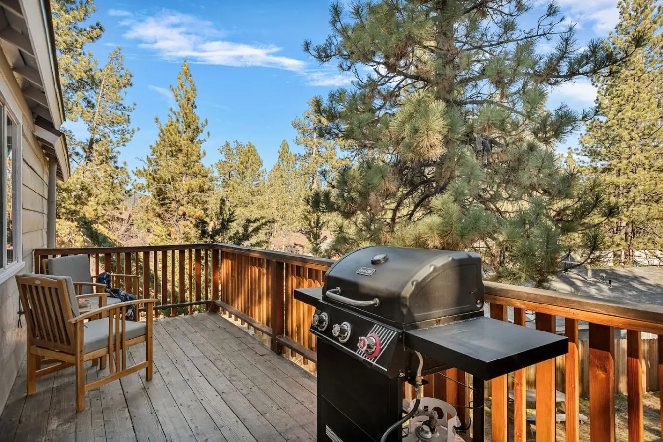 Snuggle Down Cottage, near Village w Mtn Views 5