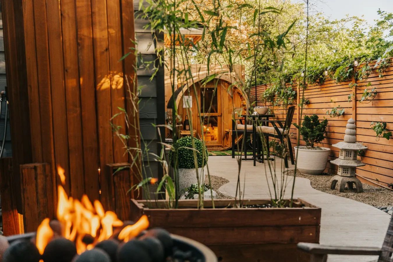 Zen Spa Tiny Haus: Sauna & Fire Pit · Near UO