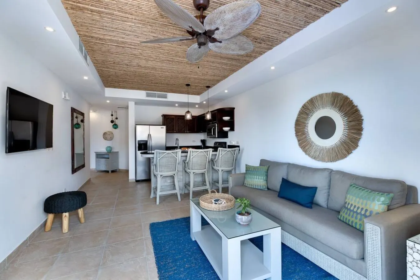 OCEAN VIEWS! Beachfront penthouse! Concierge included — photo 3
