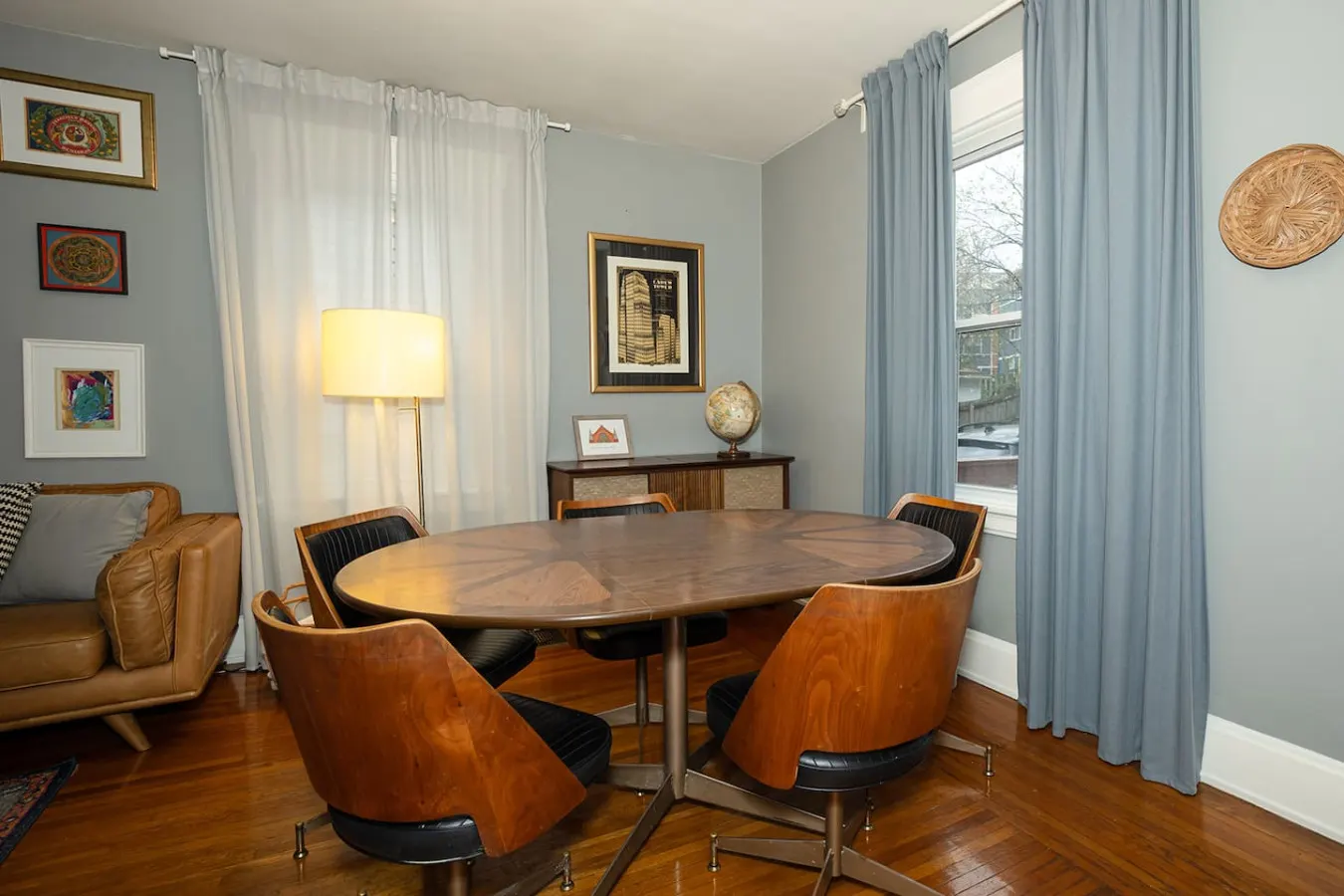 Peaceful, Elegant Midcentury Retreat, Close to All 9