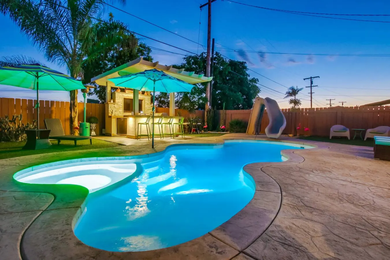 Villa Caribeña -4BR Luxury w/ Heated Pool & Games 7