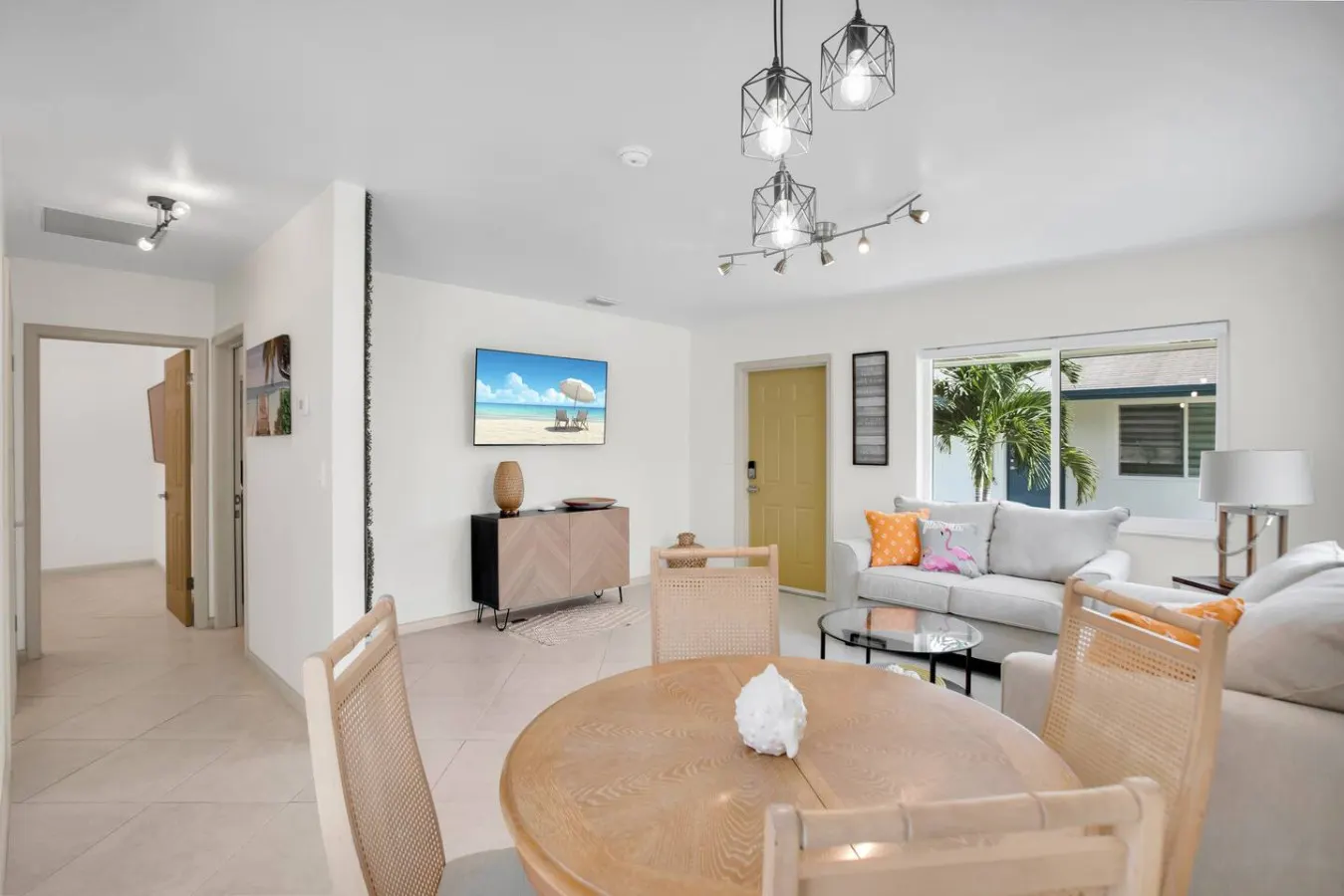 LoKal Rentals 4AB - Paradise villa 1