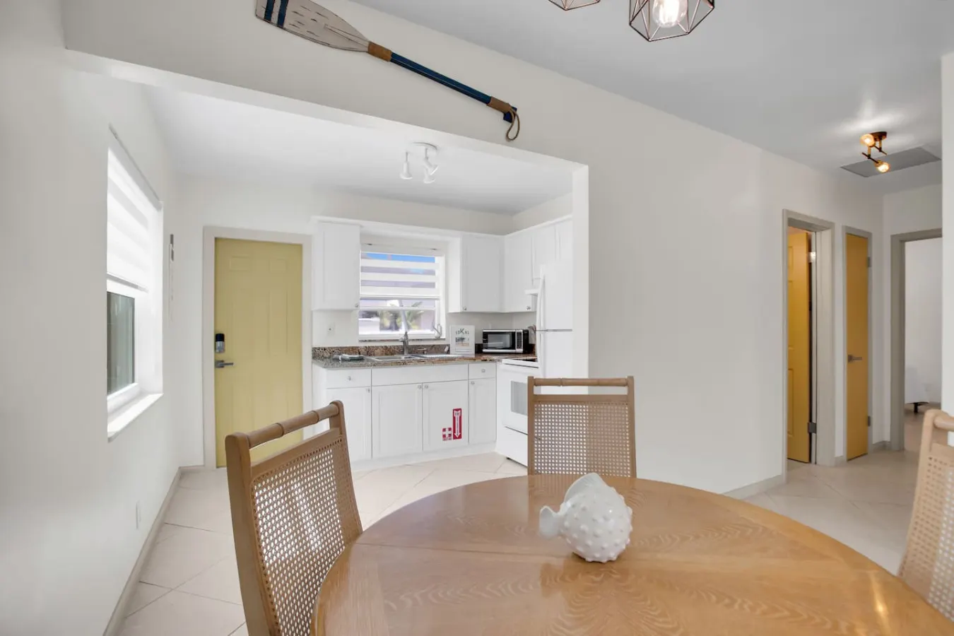 LoKal Rentals 4AB - Paradise villa 11