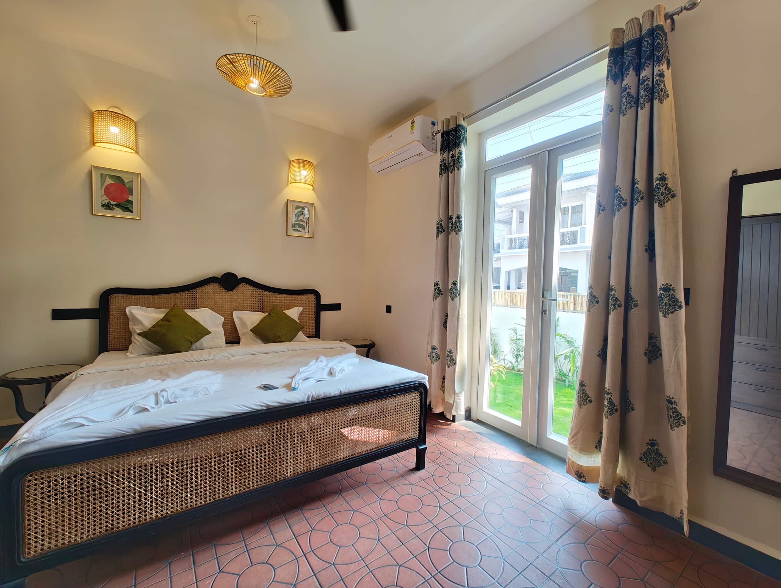SlowTide | Private Pool | Relaxing 4BHK Field View 7