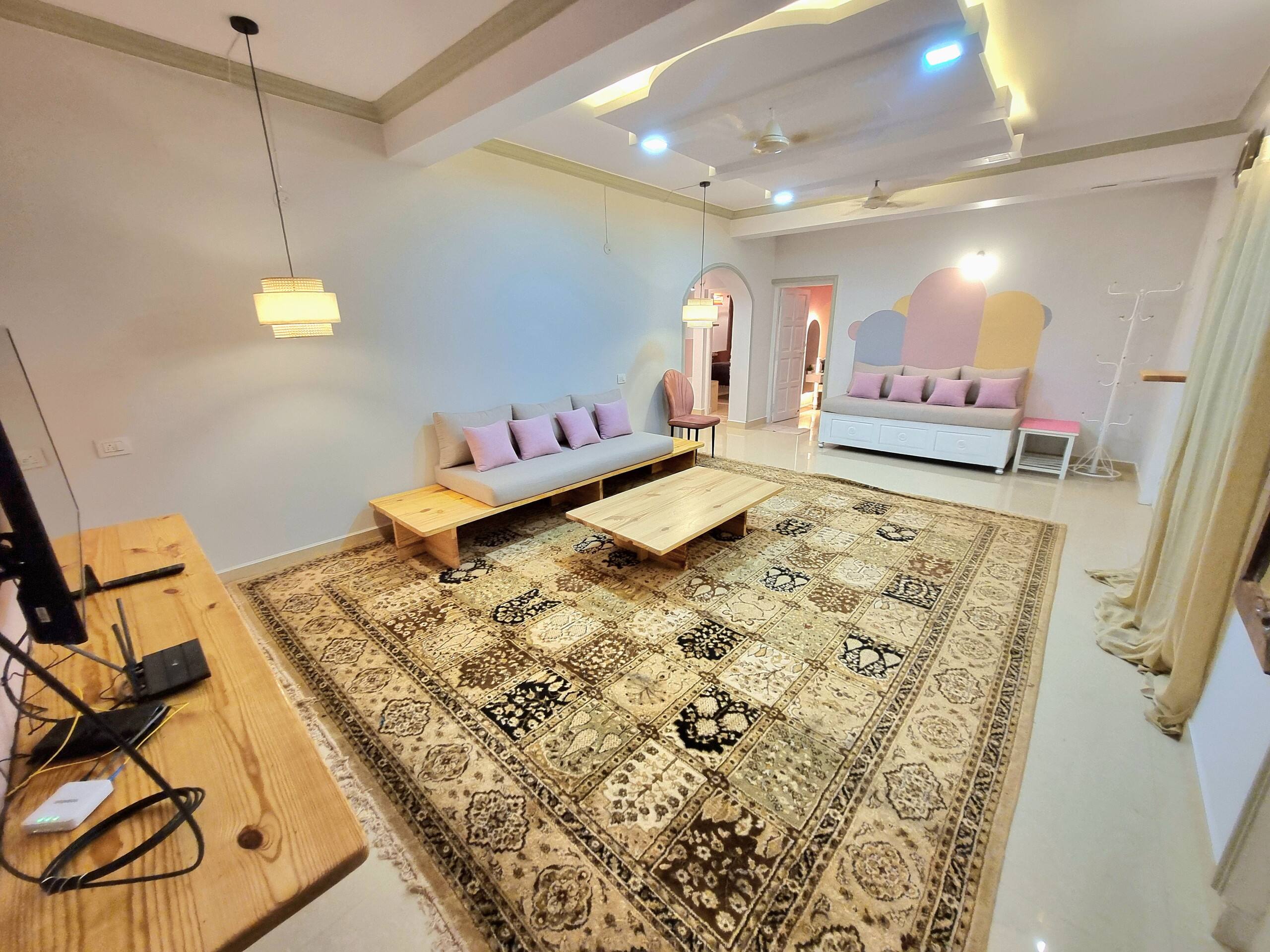 M Pink Palace - BohoBoutique 2BHK 4